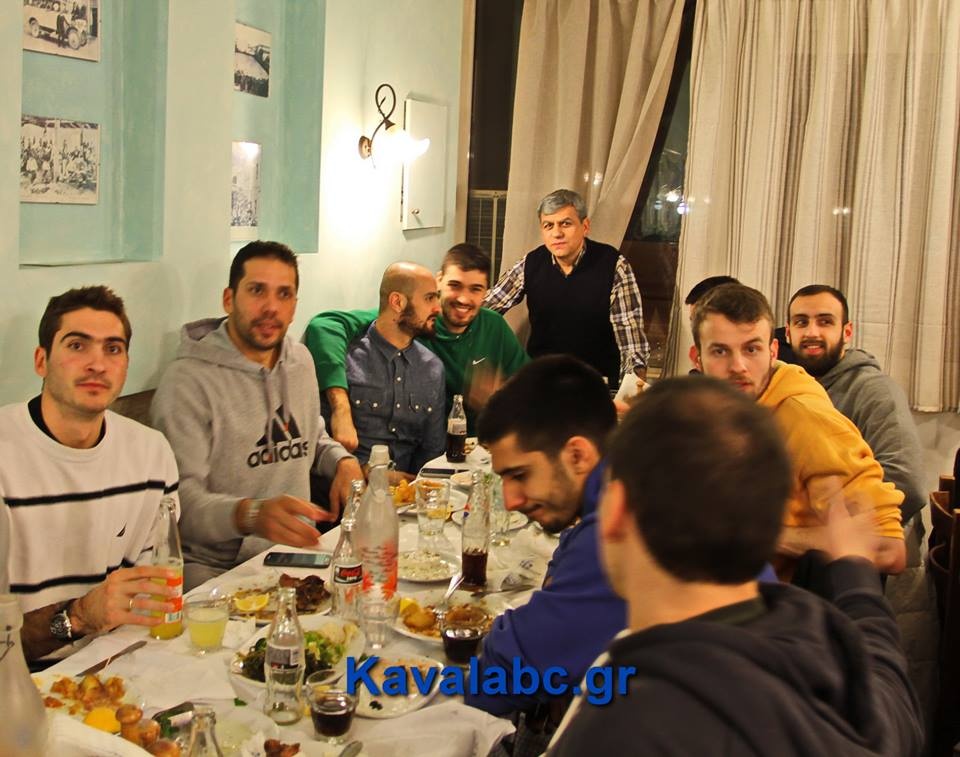 Καβάλα: Εορταστικό δείπνο (photos)