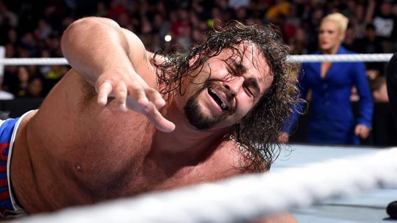 SmackDown: Βίαιη εκδίκηση του Roman Reigns (photos+videos)