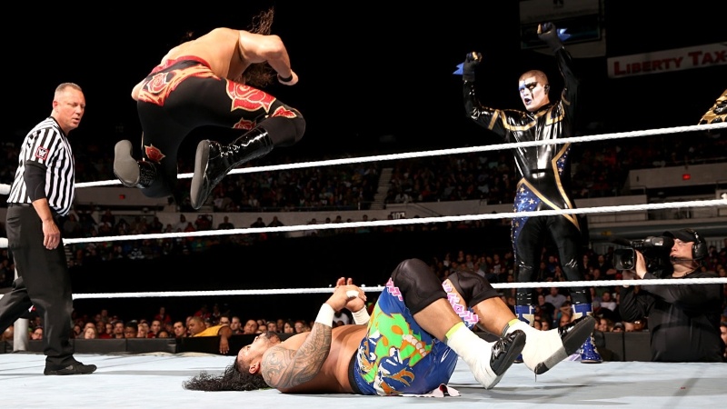 SmackDown: Βίαιη εκδίκηση του Roman Reigns (photos+videos)