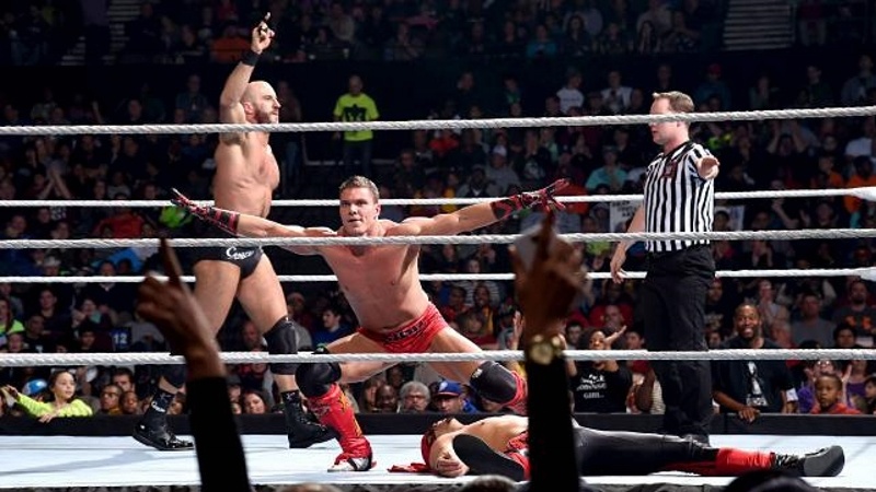 SmackDown: Βίαιη εκδίκηση του Roman Reigns (photos+videos)