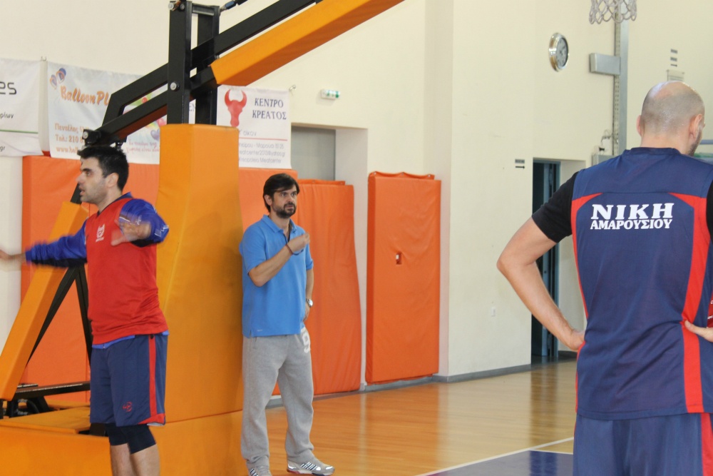 Κωλέτσης: «Να ματώσουμε για την άνοδο» (photos)
