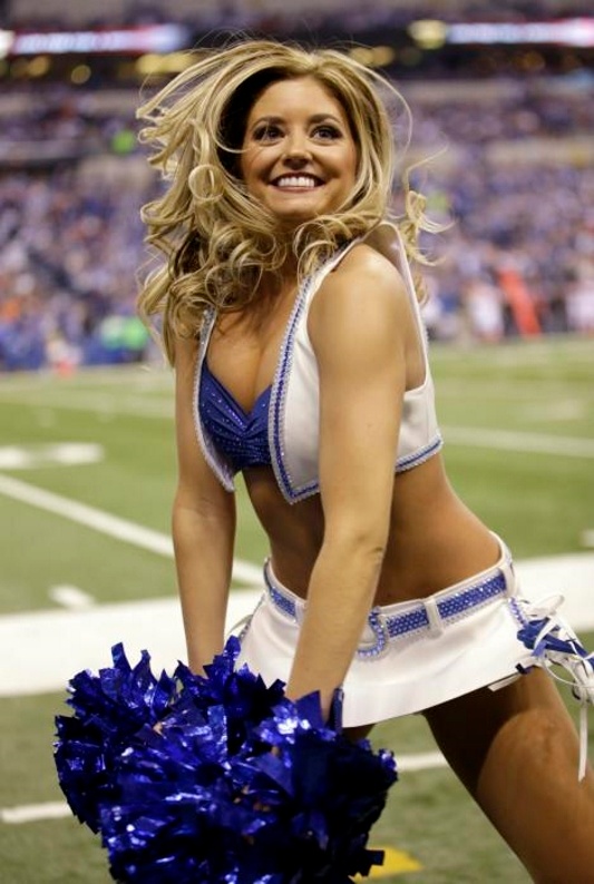 NFL: Οι Cheerleaders της Wild Card Round (photos)