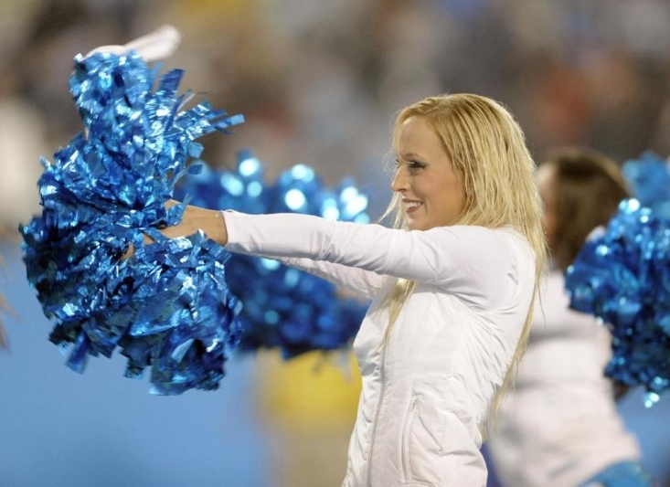 NFL: Οι Cheerleaders της Wild Card Round (photos)