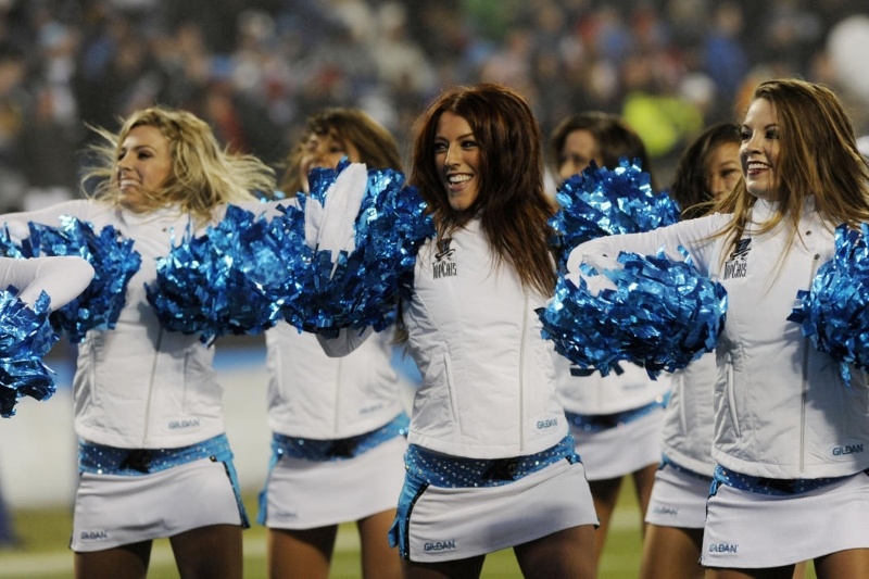 NFL: Οι Cheerleaders της Wild Card Round (photos)