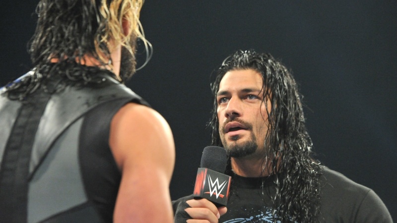 SmackDown: Δίπλα στον Reigns o Ambrose (photos+videos)