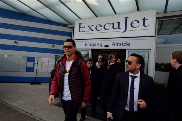 Ρονάλντο: «Θέλω να παίξω με Μέσι και Νόιερ» (photos)