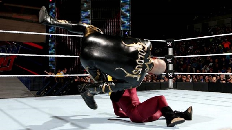 Main Event: Πάνε Rumble οι Goldust και Stardust (photos+videos)