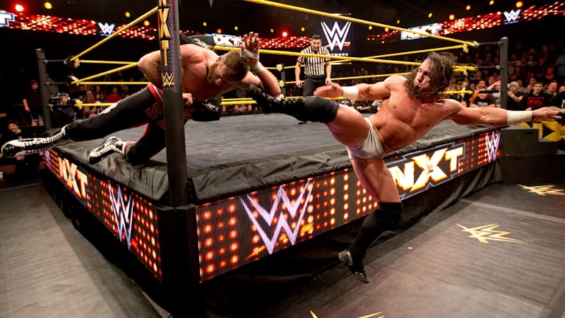 NXT: Υπεράσπιση και πόνος για Sami Zayn (photos+videos)