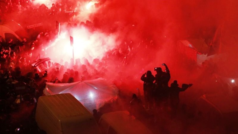 Ρεάλ Μαδρίτης: Πανικός στο γήπεδο για τη ρεβάνς (photos+videos)