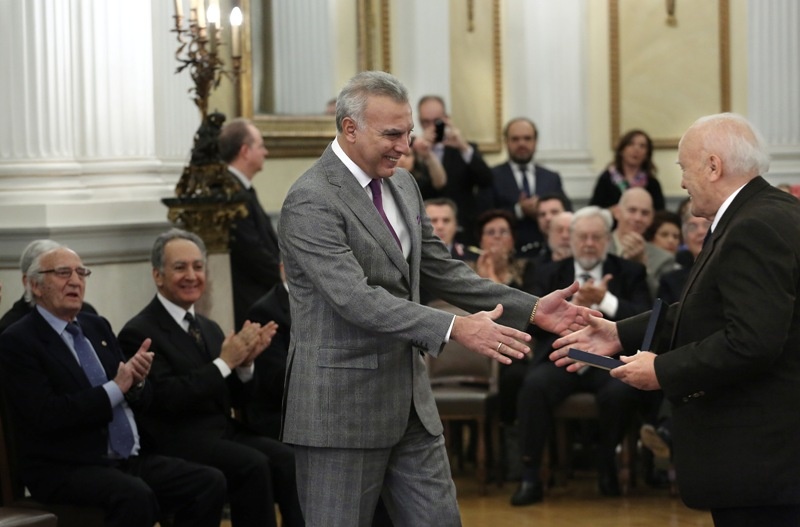 Ταξιάρχης του Τάγματος Τιμής ο Νίκος Γκάλης (photos)