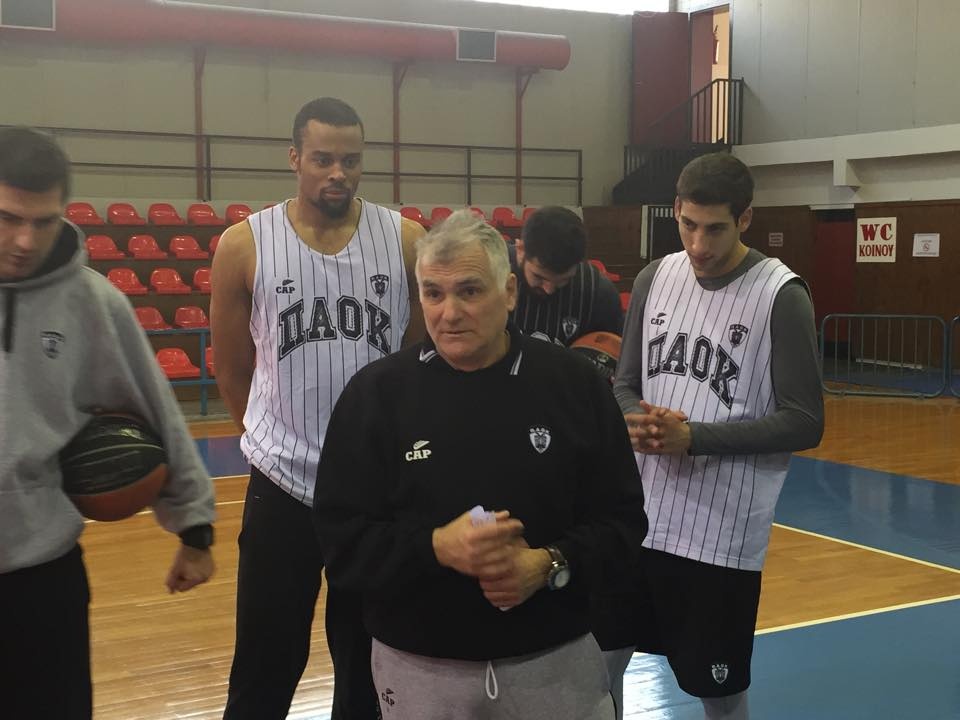 ΠΑΟΚ: Με Χαραλαμπίδη και συνθήματα (video+photos)
