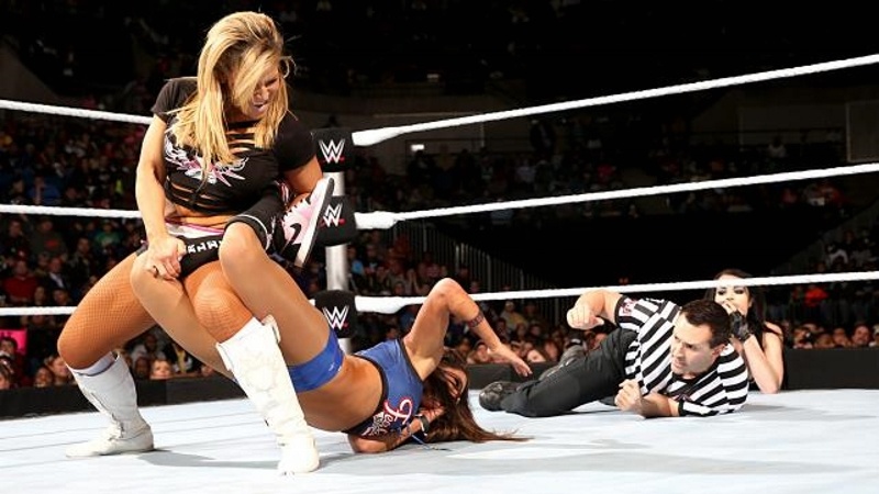 SmackDown: Επιστροφή με θρίαμβο για Daniel Bryan (photos+videos)