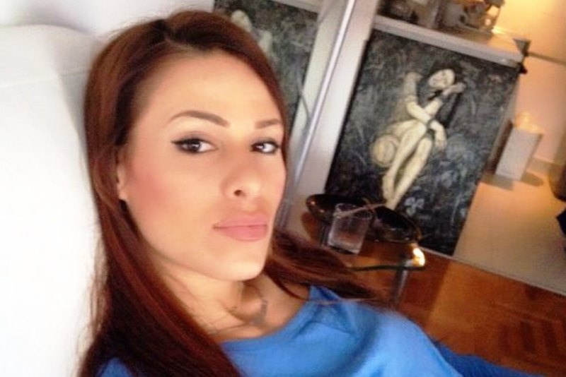 Ολυμπιακός: Ένα «μανεκέν» στο λιμάνι (photos+videos)