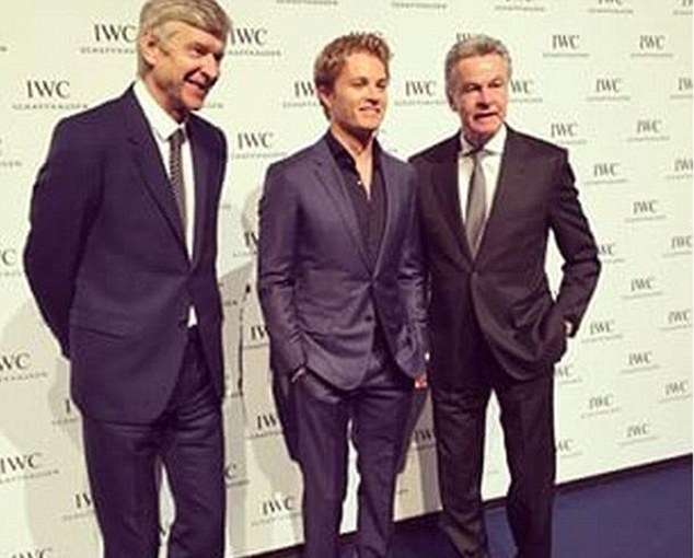 Μερσέντες: Συνάντηση Χάμιλτον, Ρόζμπεργκ με… Βενγκέρ και καλλονές (photos)