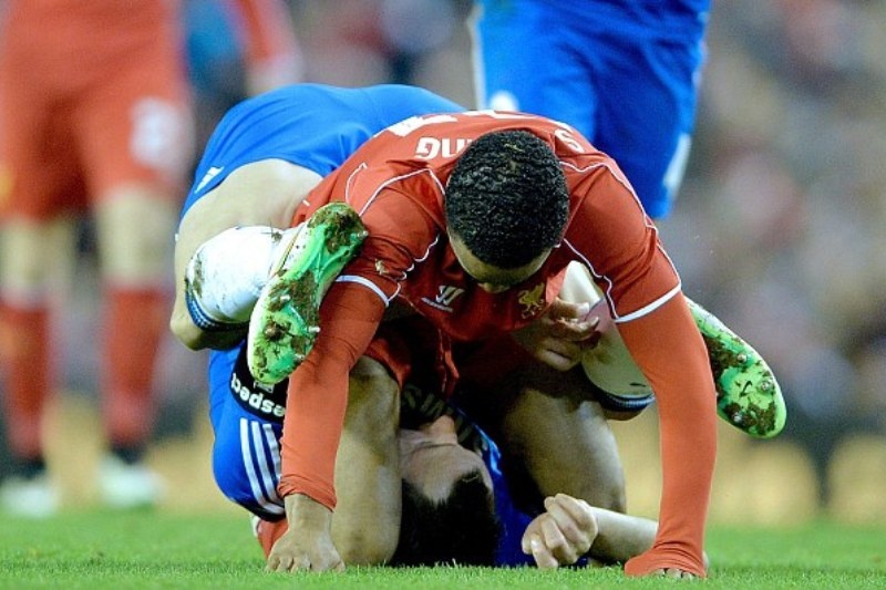 Στενή επαφή ... άλλου τύπου Στέρλινγκ με Τέρι (video+photos)