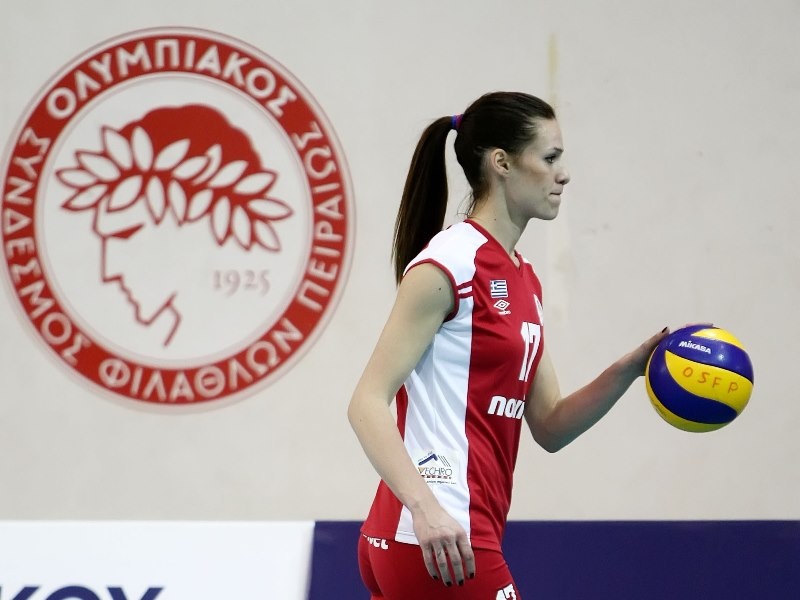 Ολυμπιακός: 3-0 υπό το βλέμμα της Νέσοβιτς (photos)