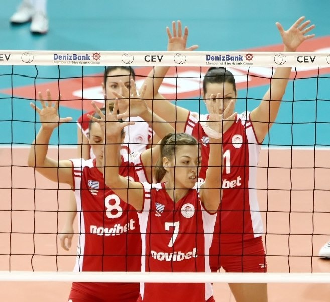 Ολυμπιακός: 3-0 υπό το βλέμμα της Νέσοβιτς (photos)