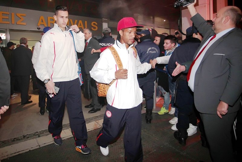 Ολυμπιακός: Αποθέωση στο Ηράκλειο (photos)