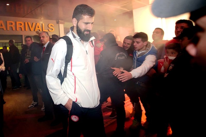 Ολυμπιακός: Αποθέωση στο Ηράκλειο (photos)