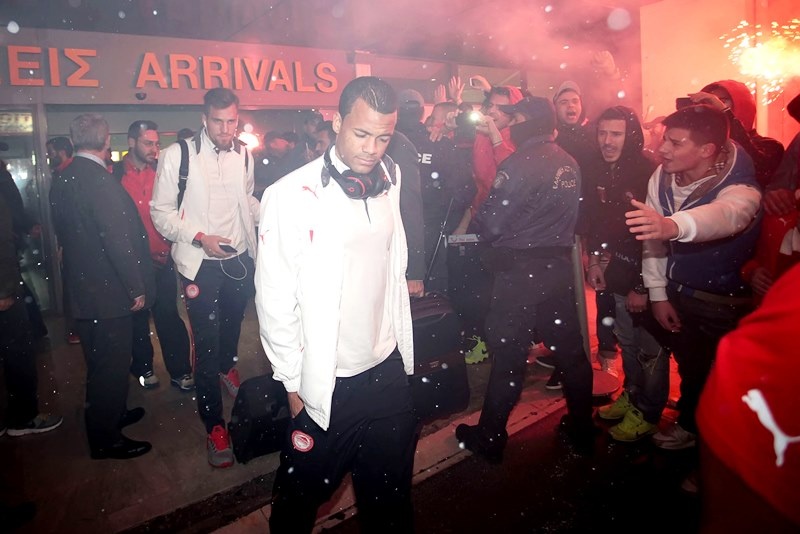 Ολυμπιακός: Αποθέωση στο Ηράκλειο (photos)