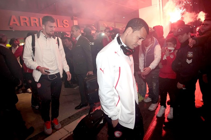 Ολυμπιακός: Αποθέωση στο Ηράκλειο (photos)