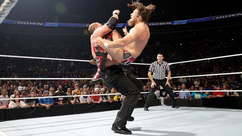 SmackDown: Κράτησε τη θέση του ο Daniel Bryan (photos+videos)