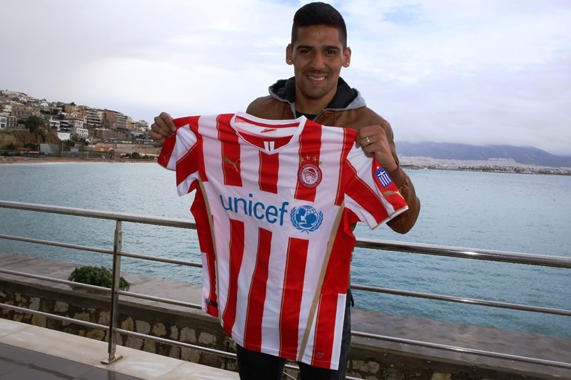 Χάρα: «Θα τα δώσω όλα για τον Ολυμπιακό» (photos)