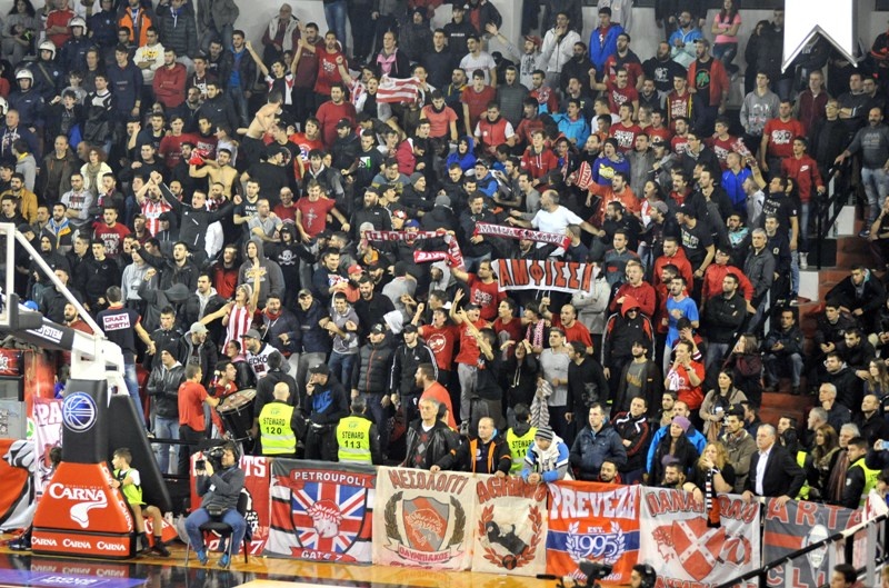 Ολυμπιακός: «Κόκκινη» η Περιβόλα (photos)