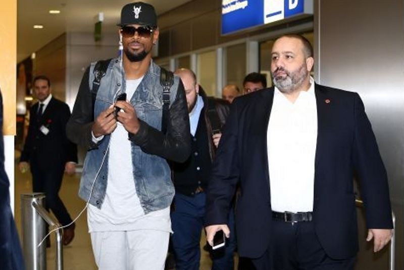 Ολυμπιακός: Έφτασε Αθήνα ο Σαντάνα (photos)