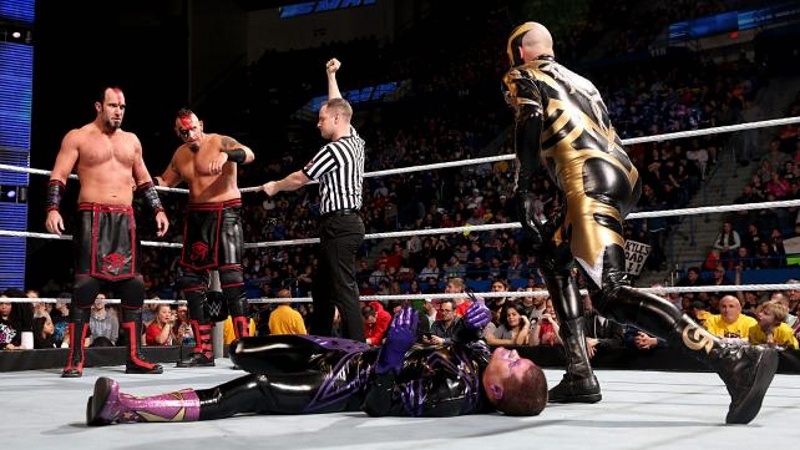 Raw… SmackDown: Στο φέρετρο ο Kane (photos+videos)