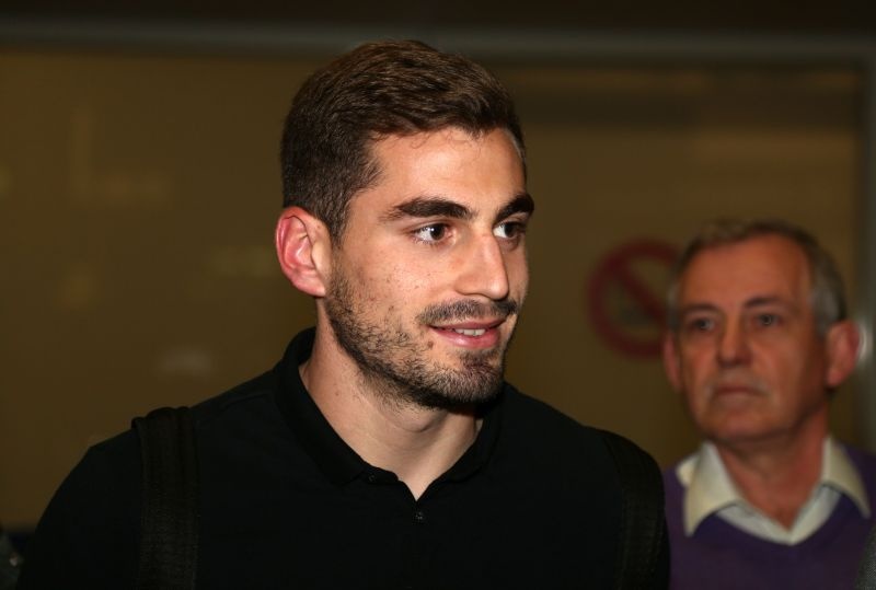 Onsports TV: Η άφιξη Μαυρία για Παναθηναϊκό (videos+photos)