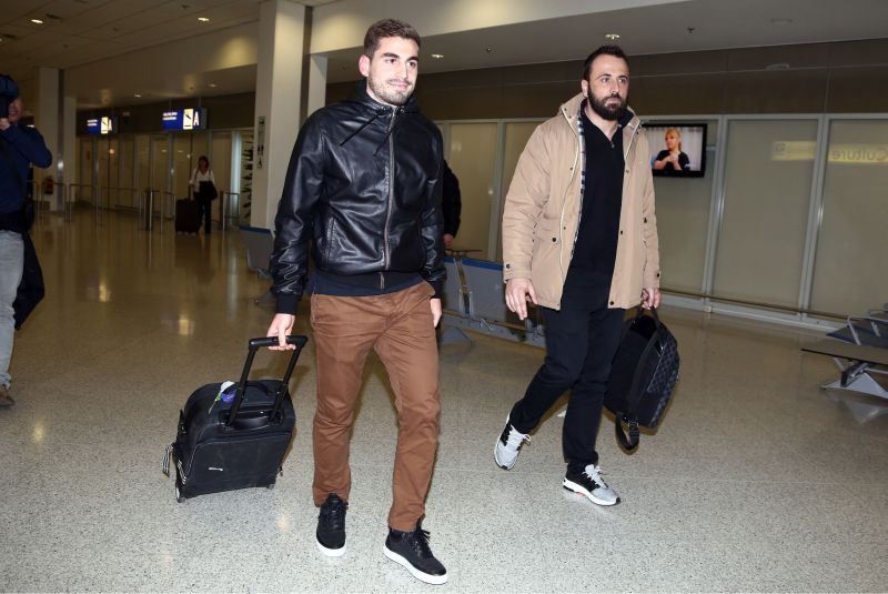 Onsports TV: Η άφιξη Μαυρία για Παναθηναϊκό (videos+photos)