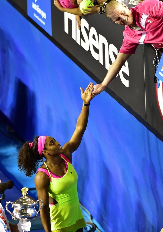 Australian Open 2015: Καρέ καρέ η απονομή της Σερένα (photos)
