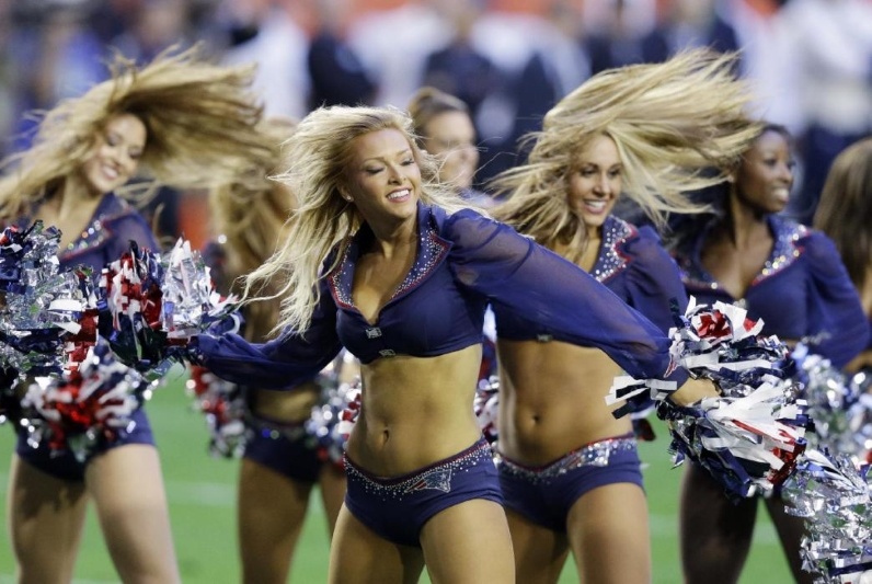 NFL: Οι Cheerleaders του Super Bowl XLIX (photos)