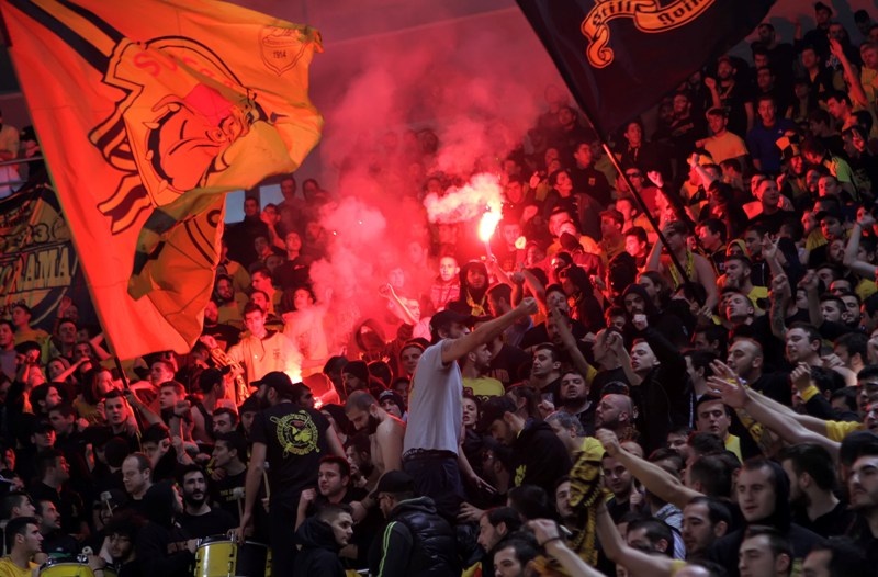 Ζουρνατσίδης: «Θα μας βγάλετε τρελούς;» (photos)