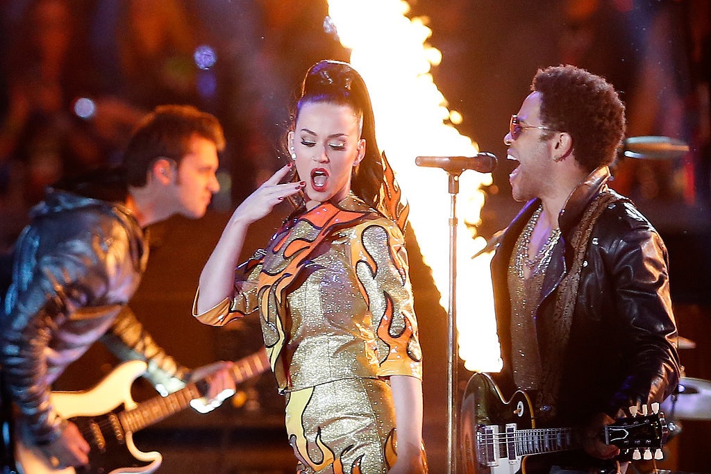 Super Bowl XLIX: Εντυπωσιακή η Katy Perry (video+photos)