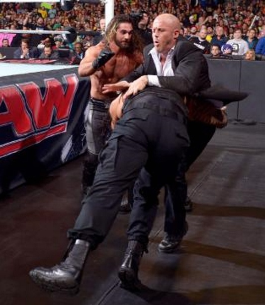 Raw: Άρπαξε την ευκαιρία ο Daniel Bryan (videos+photos)