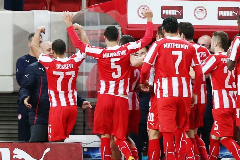 Ολυμπιακός: Αφιερωμένα στον Δουρέκα! (photos)