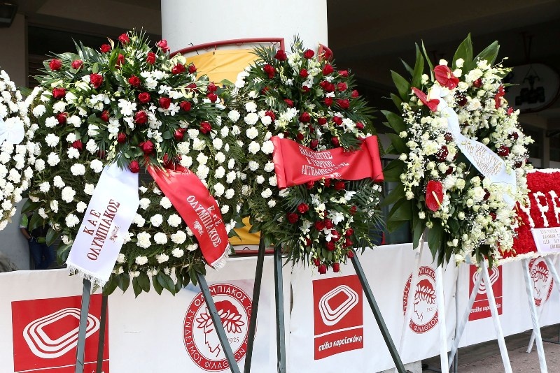 Ολυμπιακός: Στο μνημόσυνο της Θύρας 7 (photos)