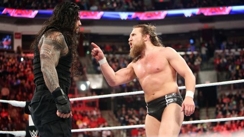 Raw: Μαζί και χωριστά οι Bryan και Reigns (videos+photos)