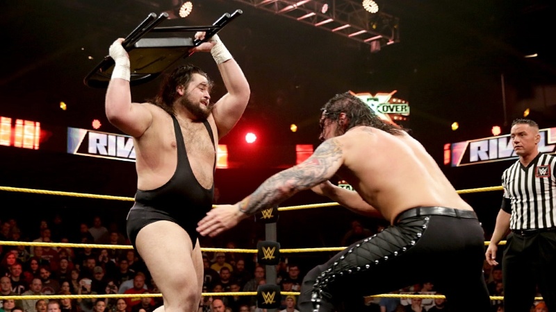 NXT: Καταστροφικός Owens, πρωταθλήτρια η Banks (photos+videos)