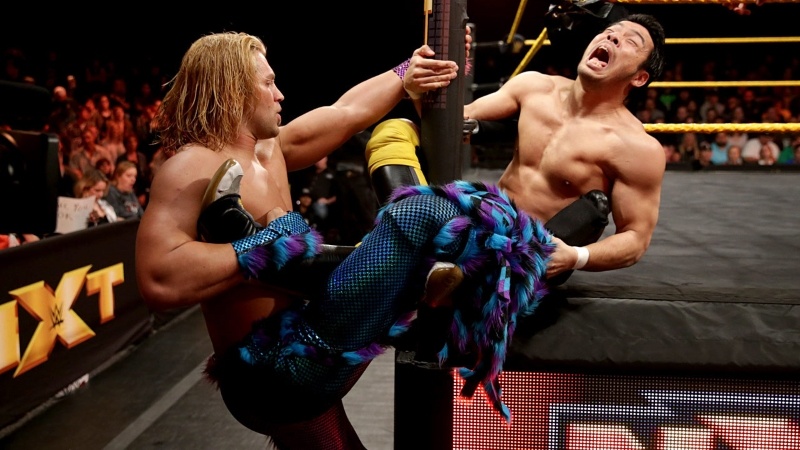 NXT: Καταστροφικός Owens, πρωταθλήτρια η Banks (photos+videos)