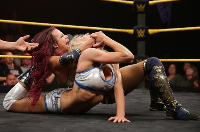 NXT: Καταστροφικός Owens, πρωταθλήτρια η Banks (photos+videos)