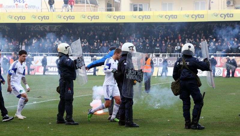 ΟΦΗ – Παναθηναϊκός: Εικόνες ντροπής στο Ηράκλειο (photos)