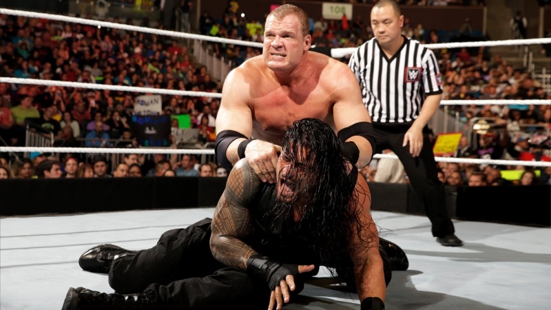 Raw: Ισοπεδωτικός Roman Reigns (videos+photos)
