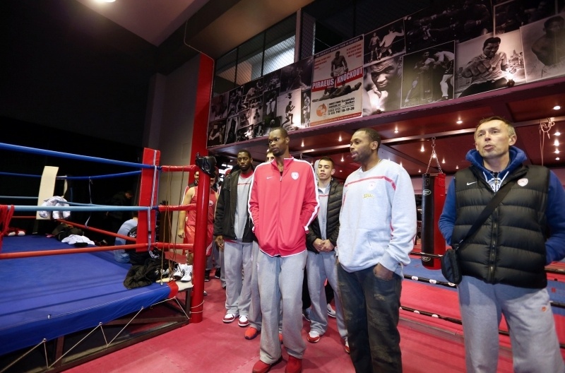 Ολυμπιακός: Έπαιξαν… μπουνιές (photos)