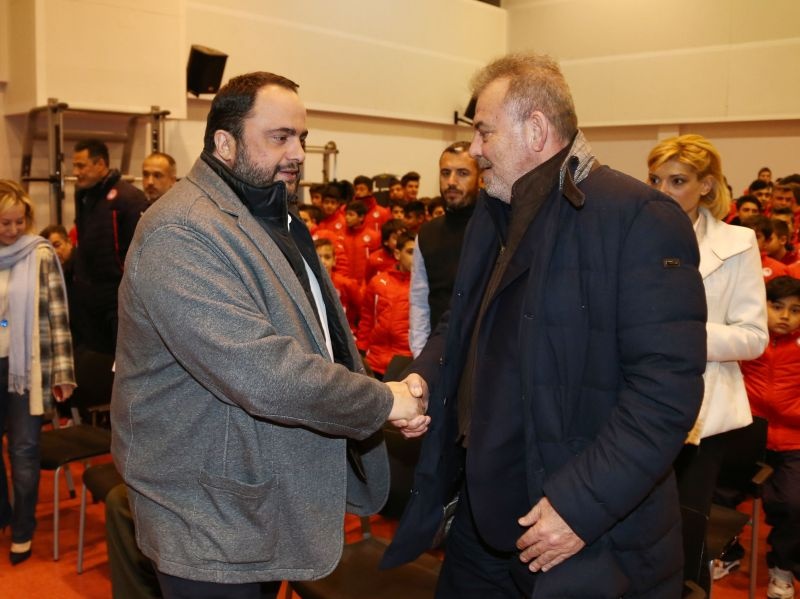Μαρινάκης: «Κάθε χρόνο πιο ψηλά ο Ολυμπιακός» (photos)