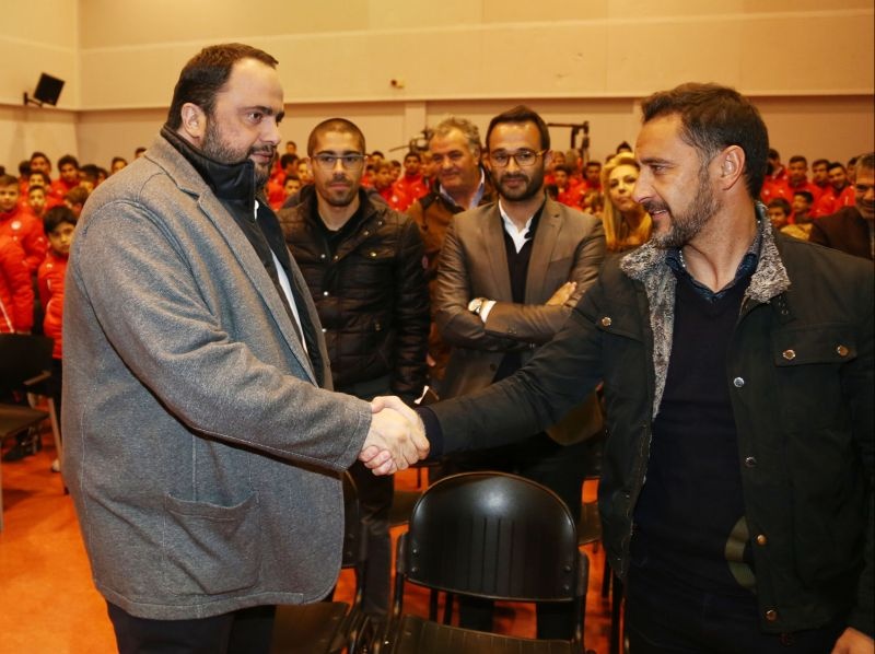 Μαρινάκης: «Κάθε χρόνο πιο ψηλά ο Ολυμπιακός» (photos)