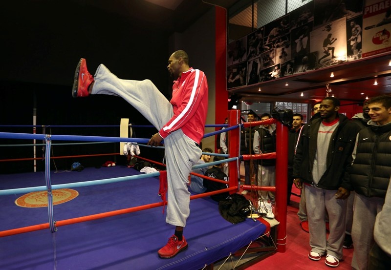 Ολυμπιακός: Έπαιξαν… μπουνιές (photos)