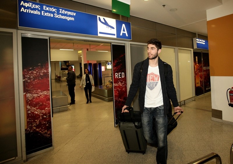 Ολυμπιακός: «Προσγειώθηκε» ο Τσαϊρέλης (photos)